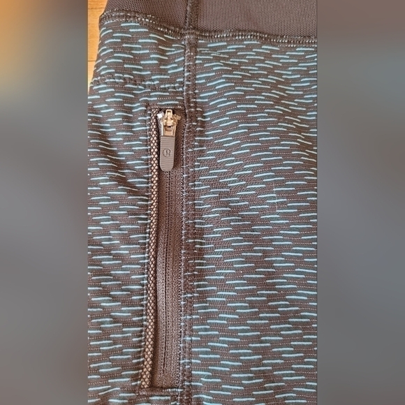 Lululemon Inspire Tight II size 4 - Picture 10 of 14